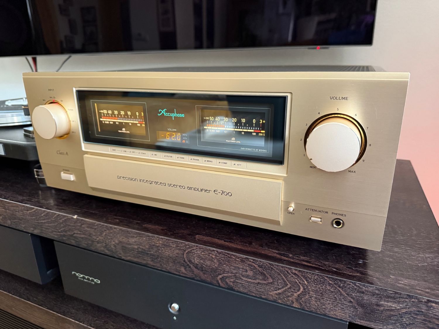 2025-06-30-TST-Accuphase-E700-12